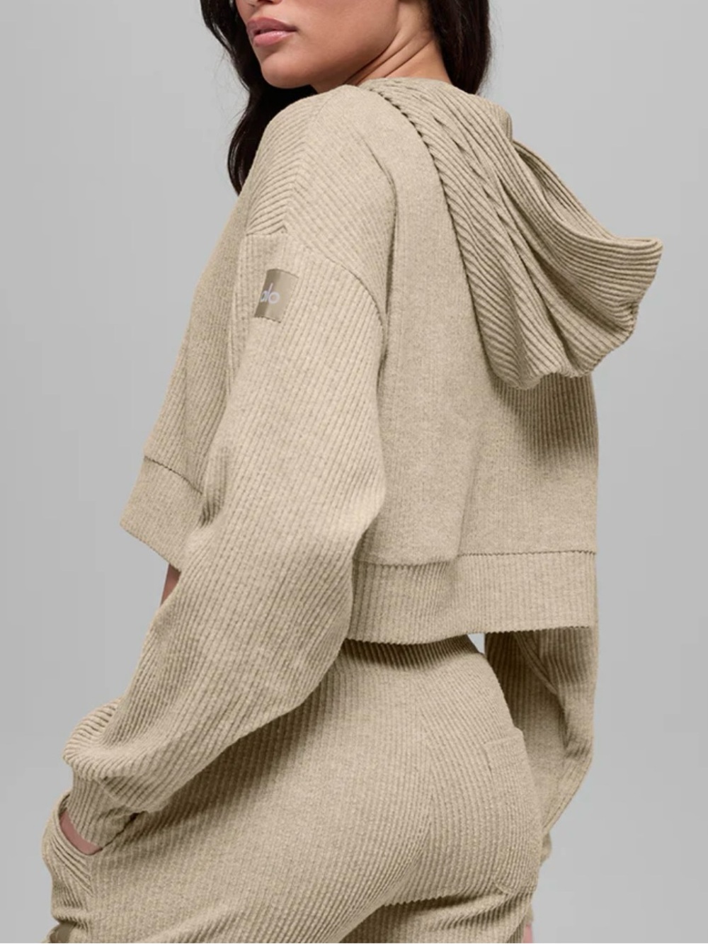 ALO Yoga Beige Ribbed Drawstring Joggers - Picture 3 of 9